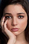 Фильмы и сериалы с Дамла Джолбай