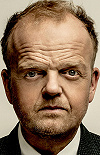 Фильмы и сериалы с Тоби Джонс