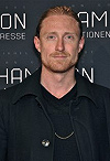 Фильмы и сериалы с Питер Эггерс